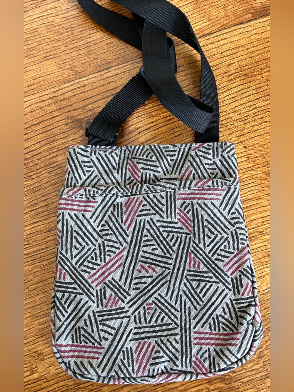 NWOT KAVU CANVAS CROSS BODY BAG - Picture 2 of 5